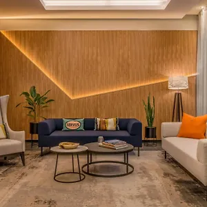 Courtyard By Marriott Center Hotell